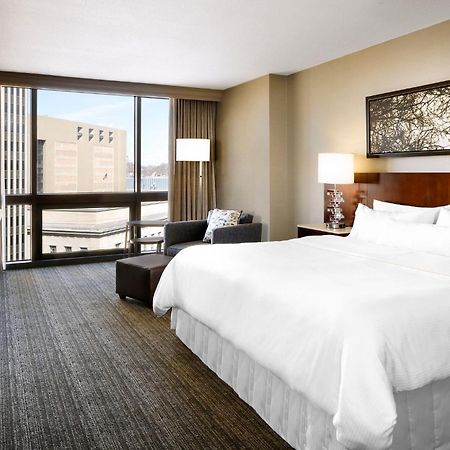 The Westin Cincinnati Bagian luar foto