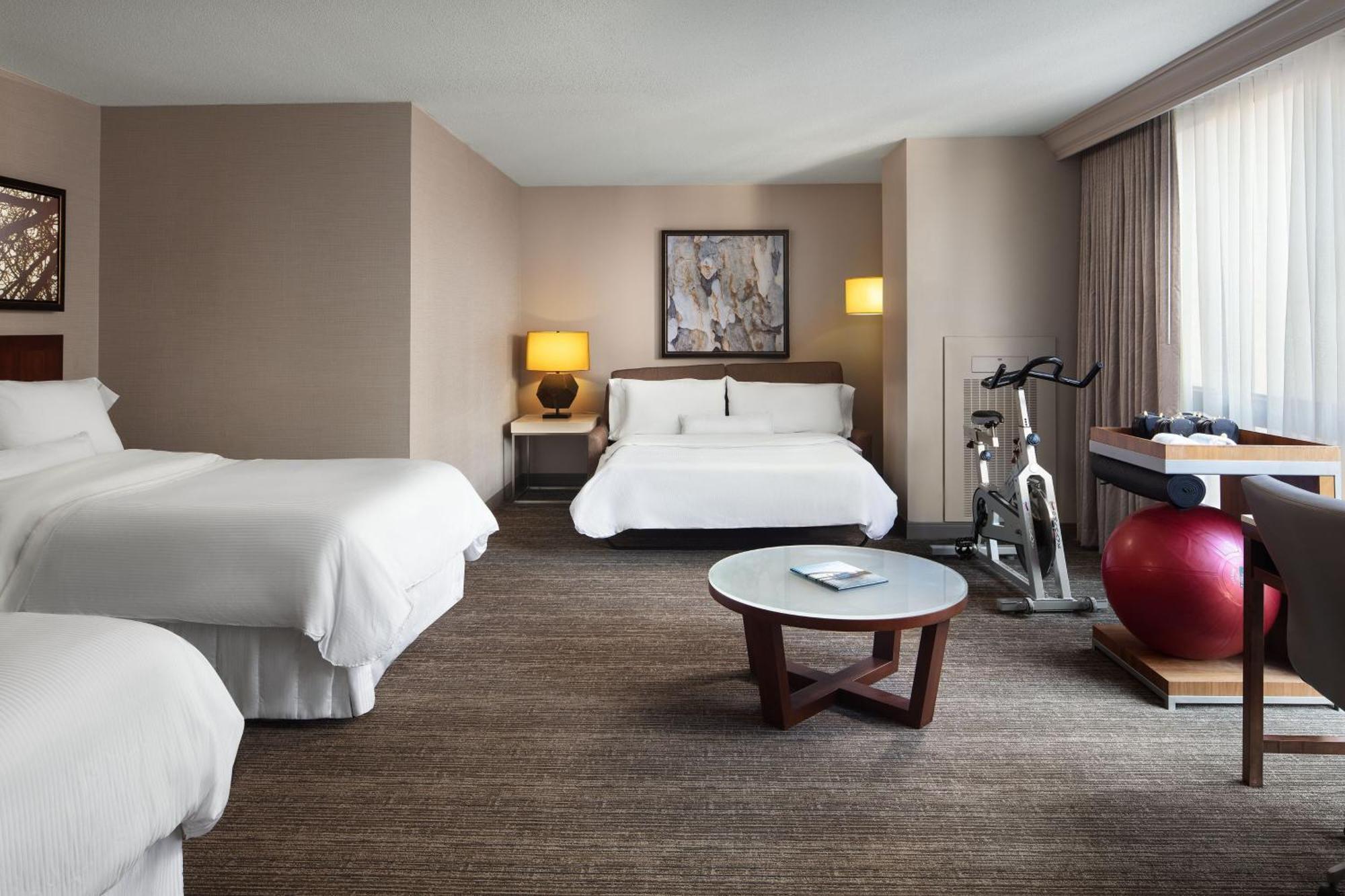 The Westin Cincinnati Bagian luar foto