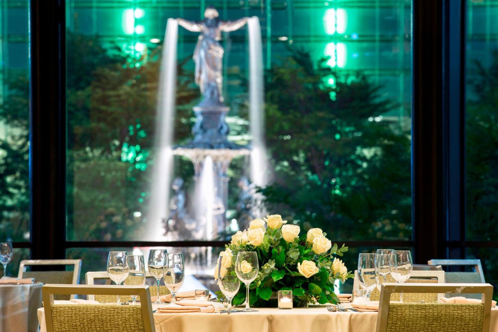 The Westin Cincinnati Bagian luar foto