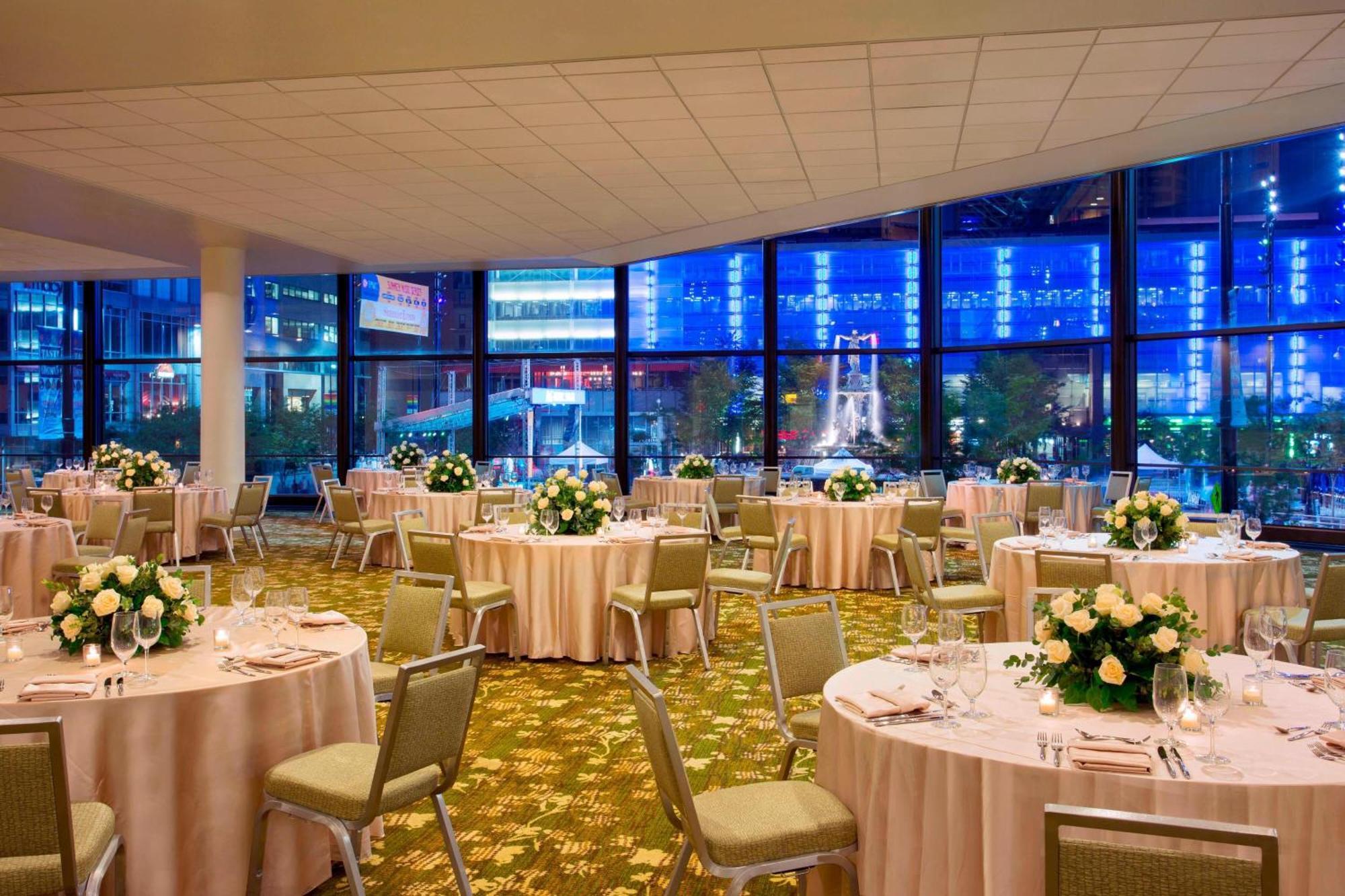 The Westin Cincinnati Bagian luar foto