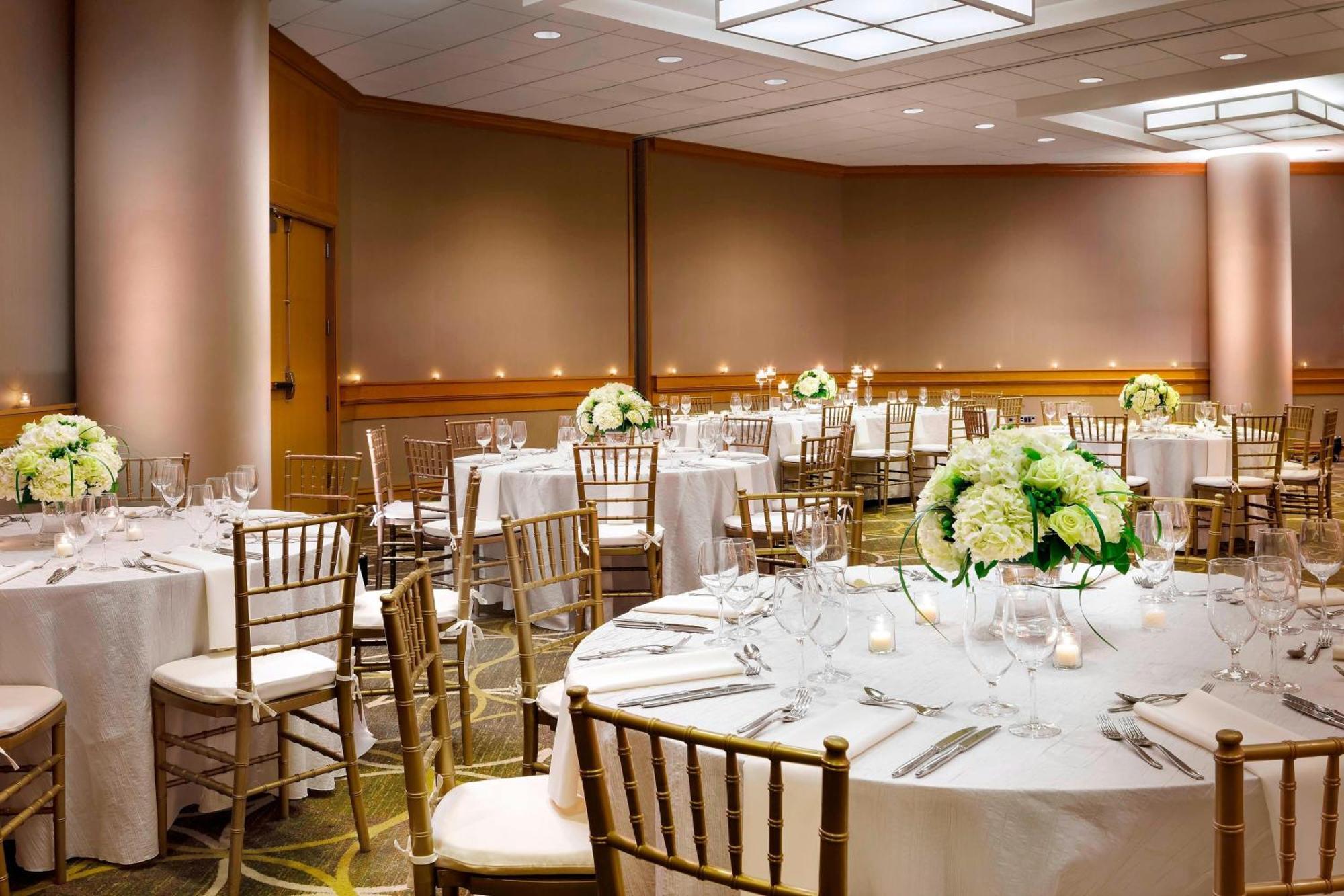 The Westin Cincinnati Bagian luar foto