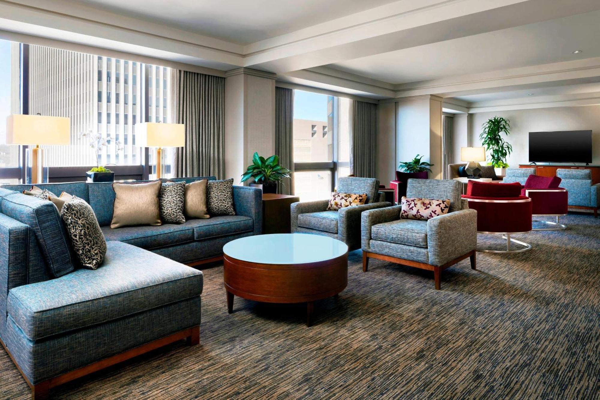 The Westin Cincinnati Bagian luar foto