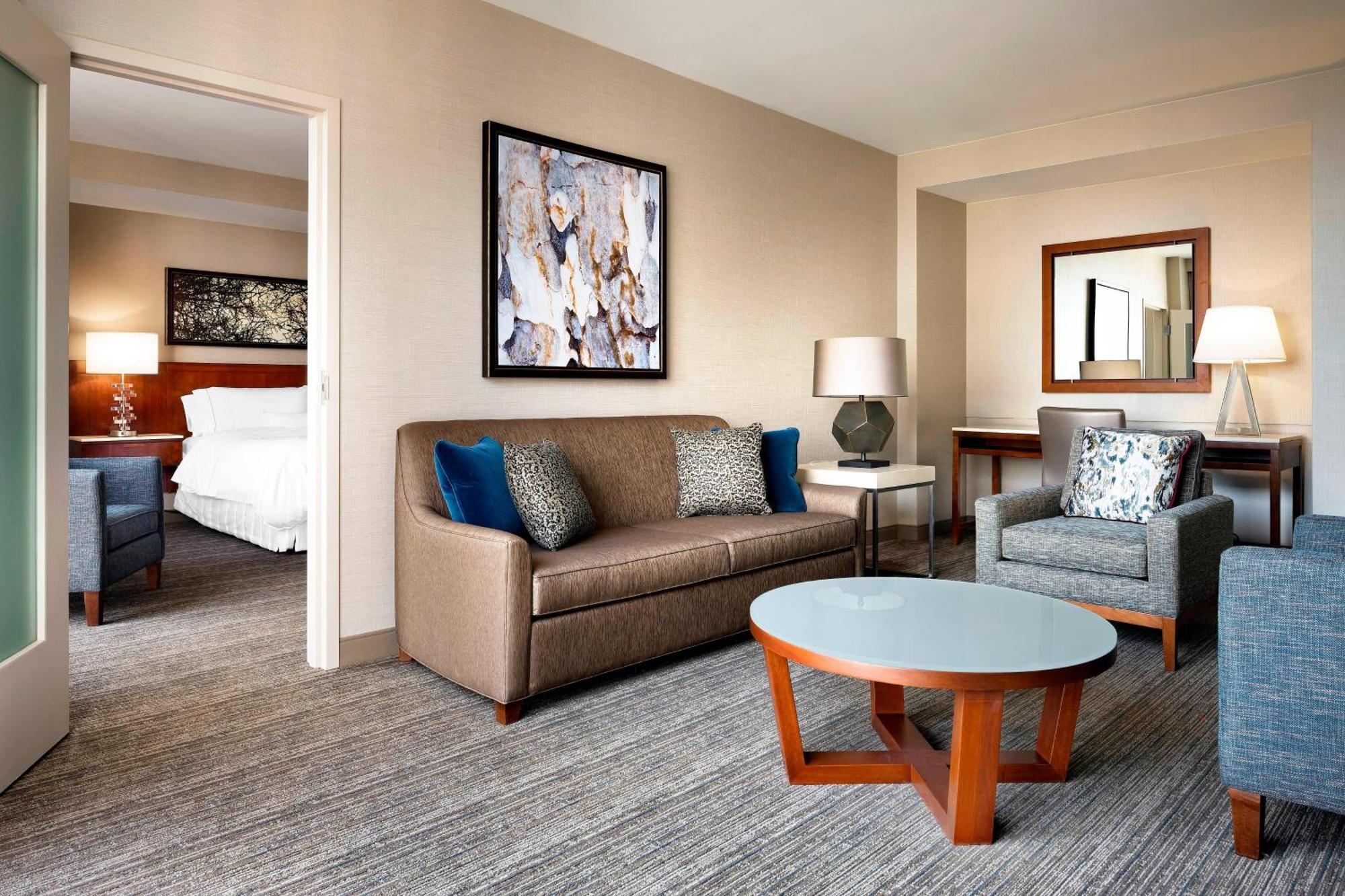 The Westin Cincinnati Bagian luar foto