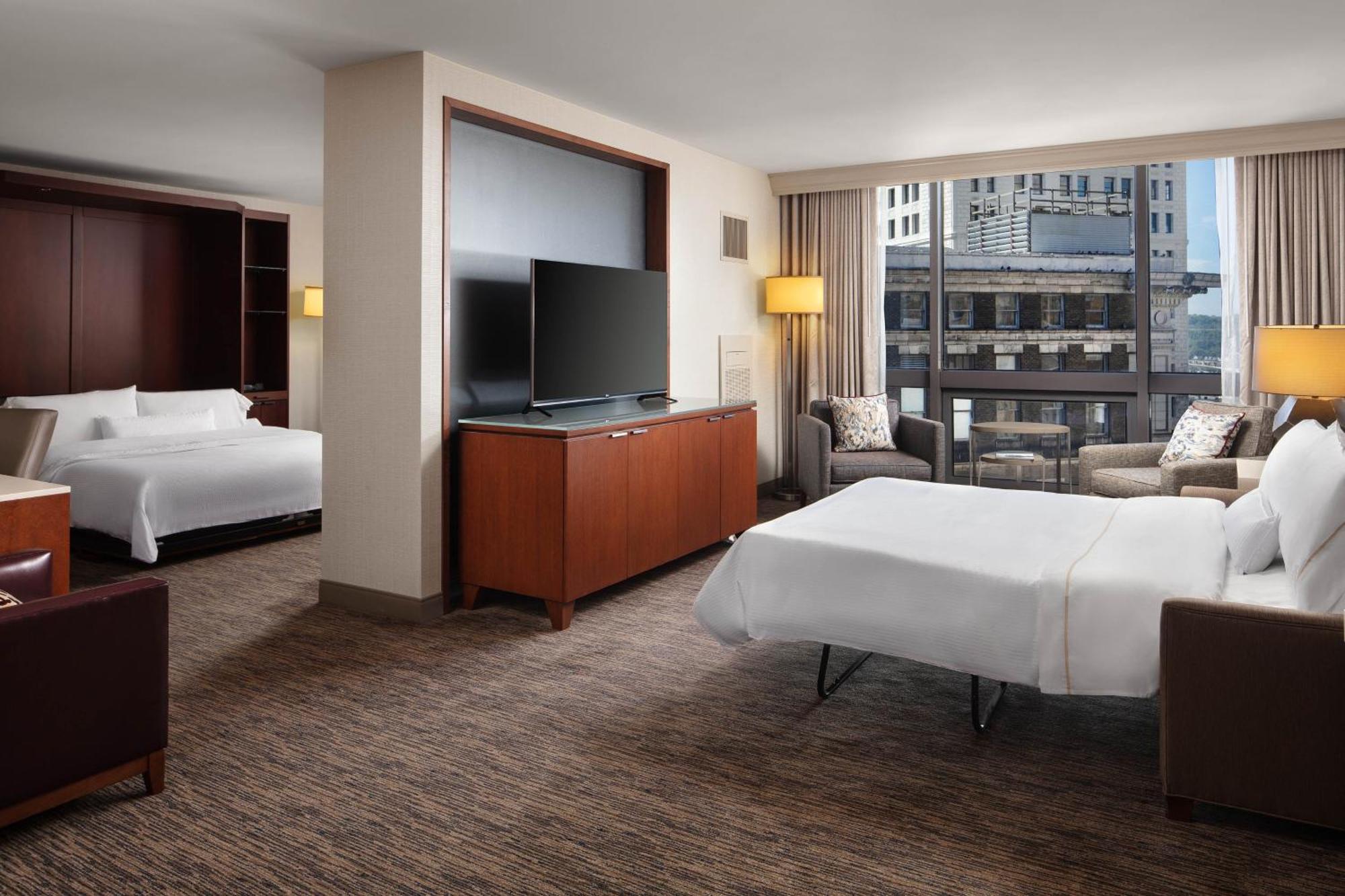 The Westin Cincinnati Bagian luar foto