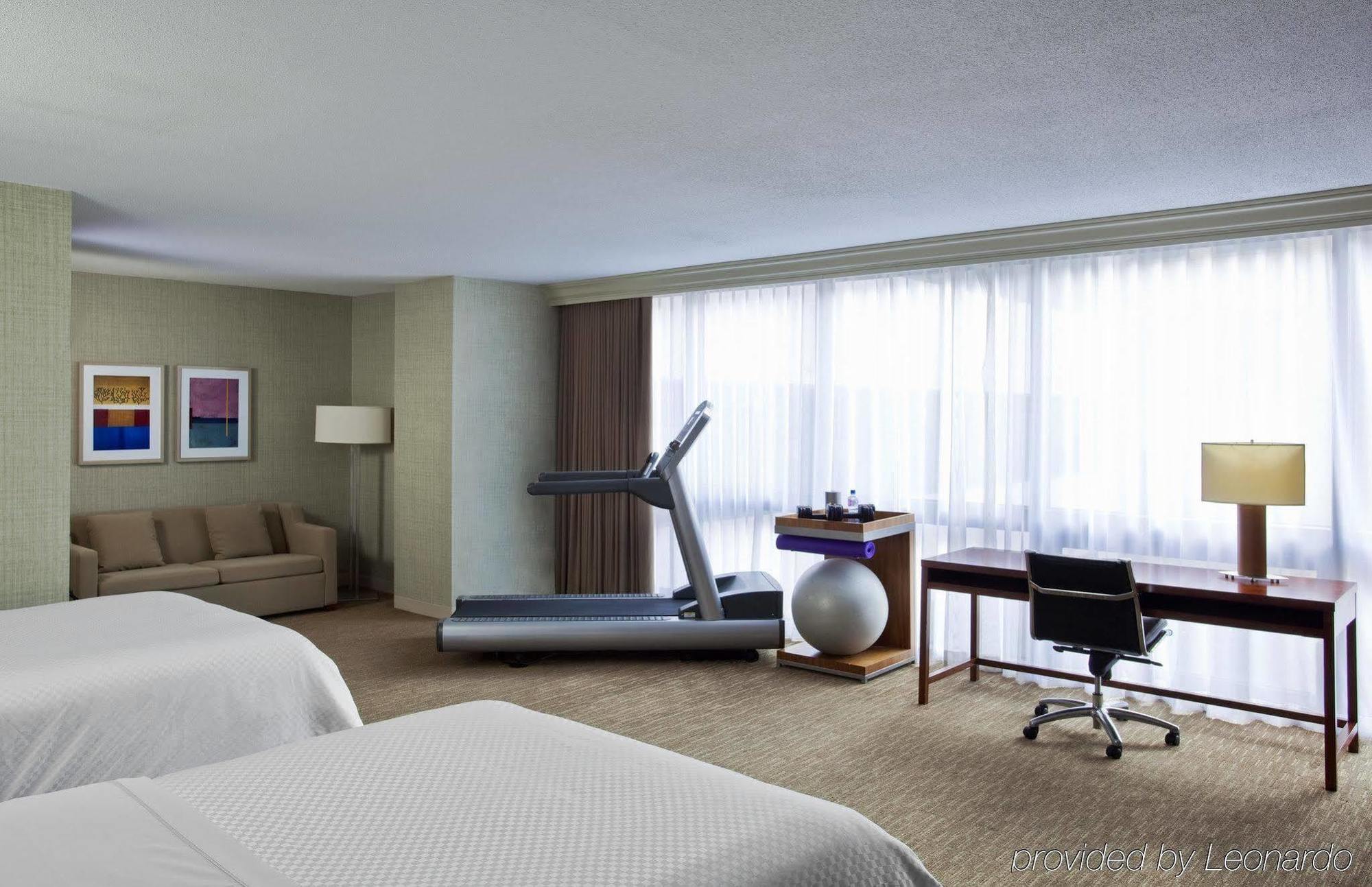 The Westin Cincinnati Bagian luar foto