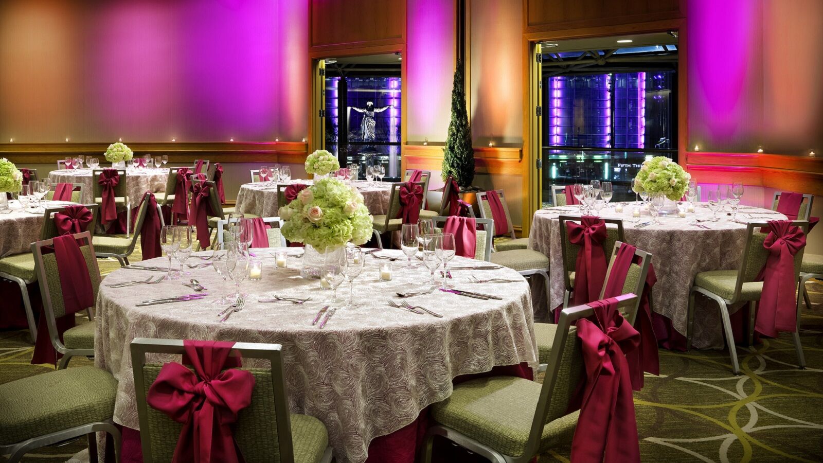 The Westin Cincinnati Bagian luar foto
