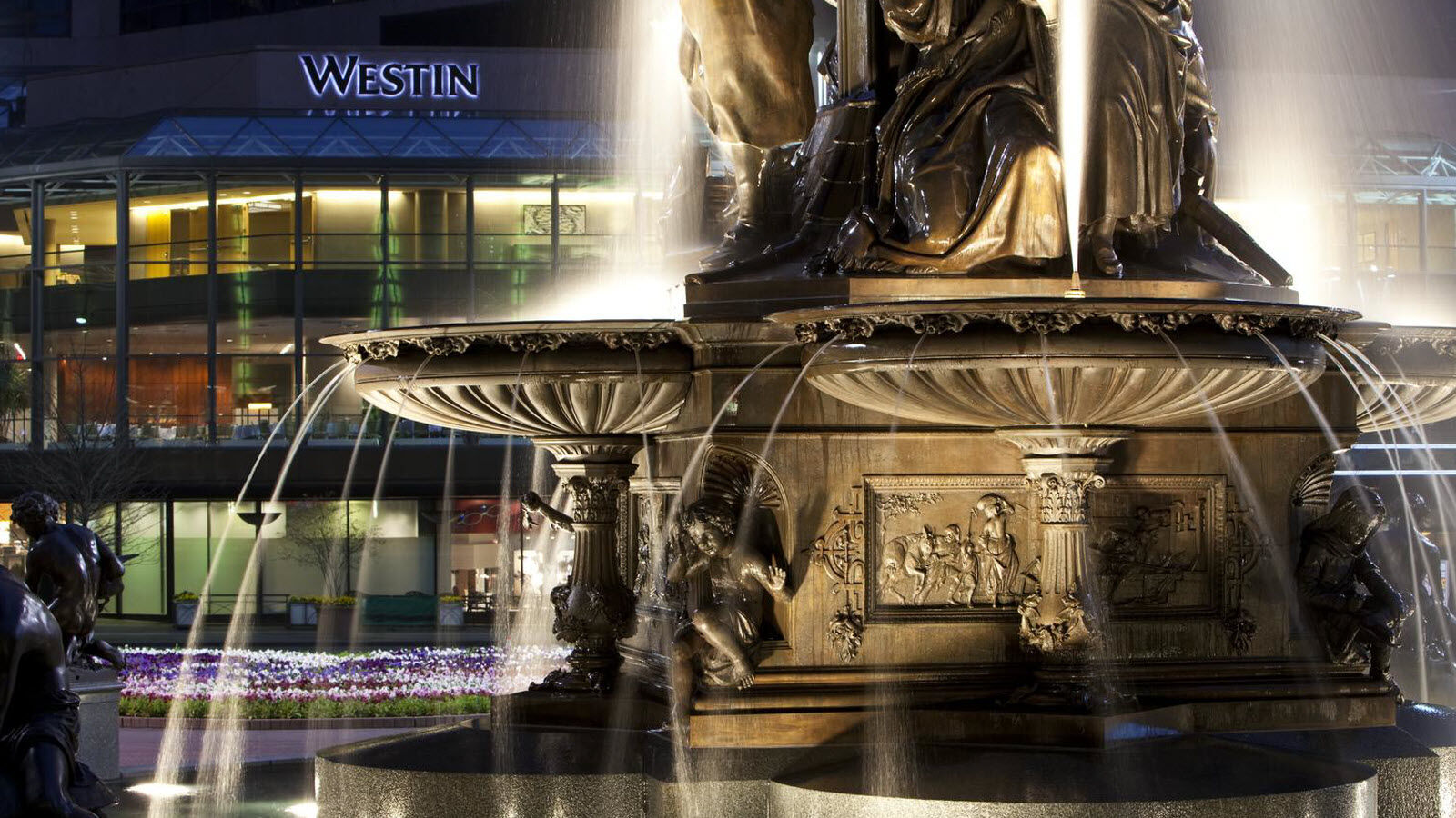 The Westin Cincinnati Bagian luar foto